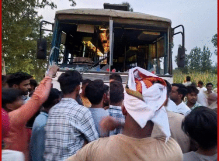 तेज रफ्तार बस ने दो किशोरों को रौंदा